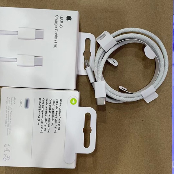 Apple 애플 USB-C타입 에어팟 프로 2세대 C타입버전 (충전줄 까지 동일)